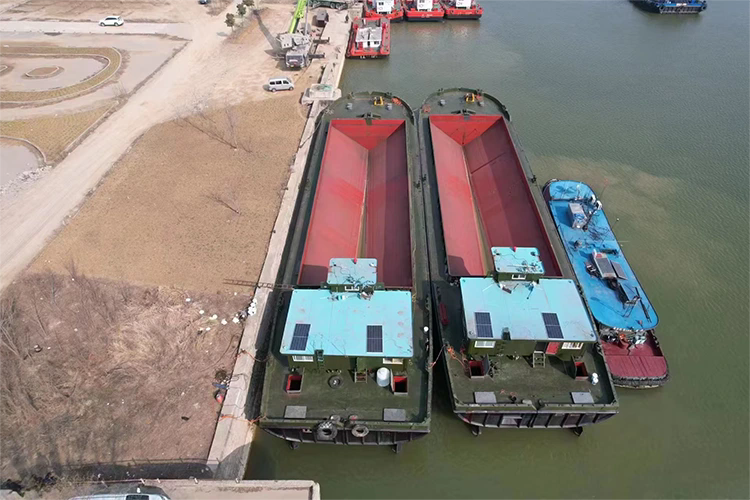 Wie verbessert ein Split Hopper Barge die Baggereffizienz und den Materialtransport auf See?